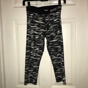 Nike Pro Dri-fit Camo Crop Leggings